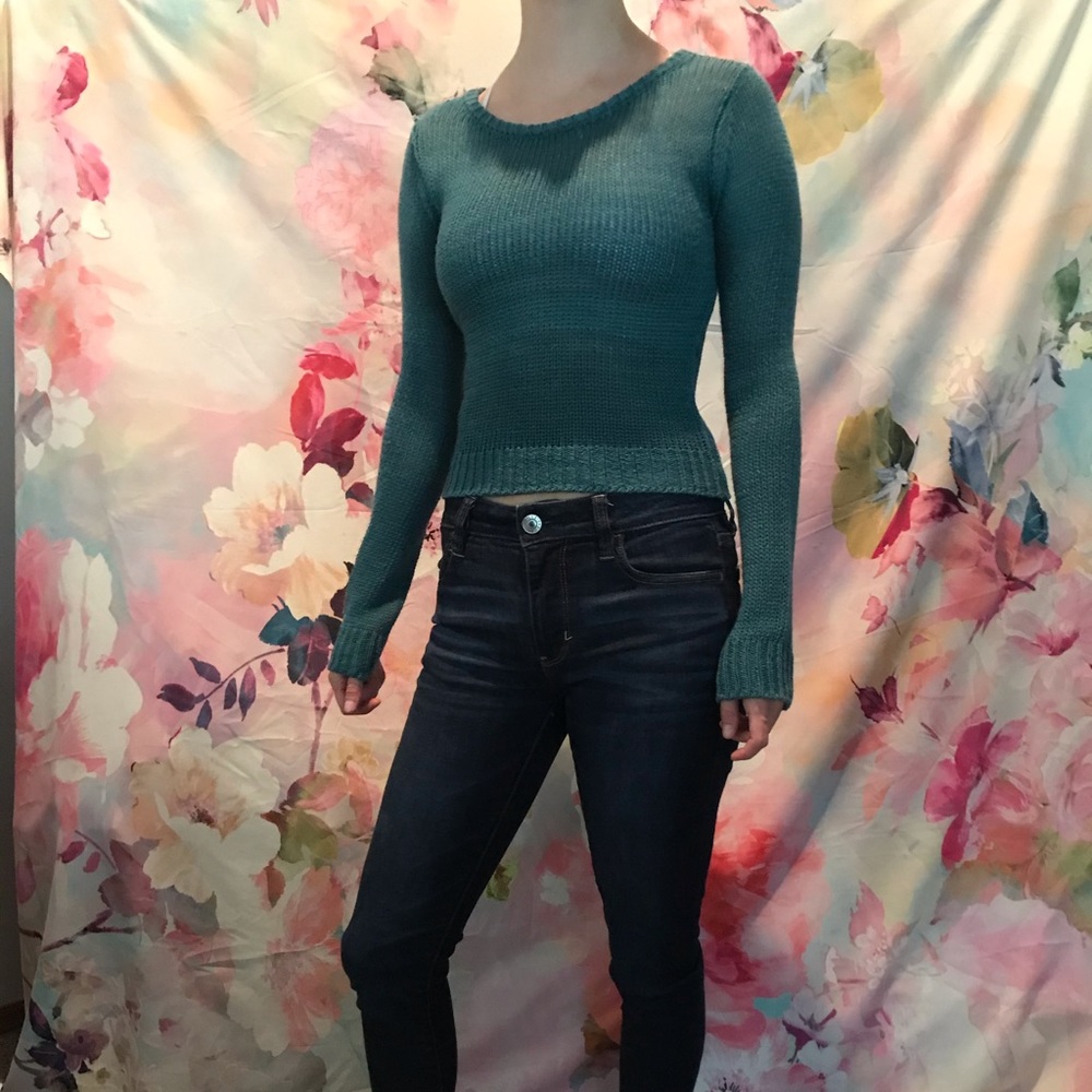 Cropped sweater